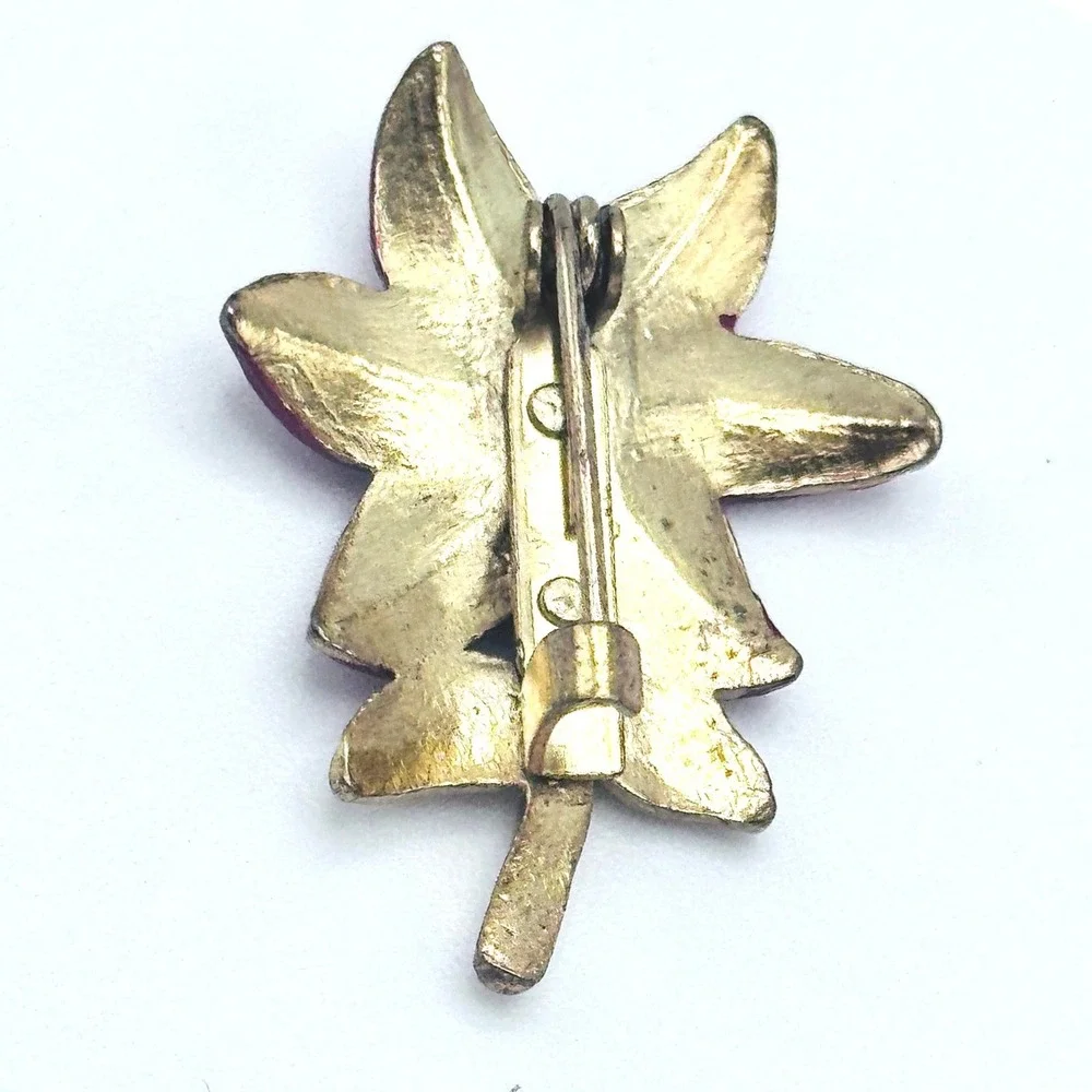 Vintage Enamel Red Festive Flower Brooch Botanical‎ Gold Tone Green Rhinestones